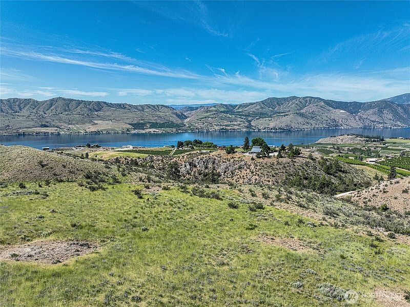 5th image of 215 Chelan Ranch Road