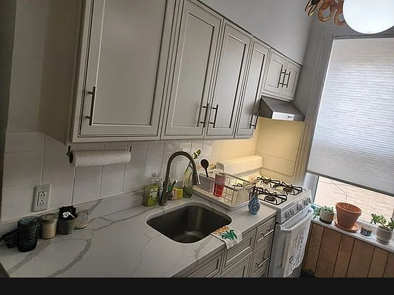 24-36 27th St #3 — Photo 3