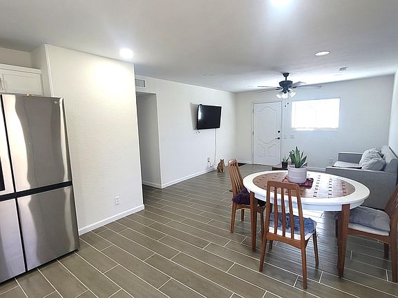 4th image of 3811 Pierce Ave
