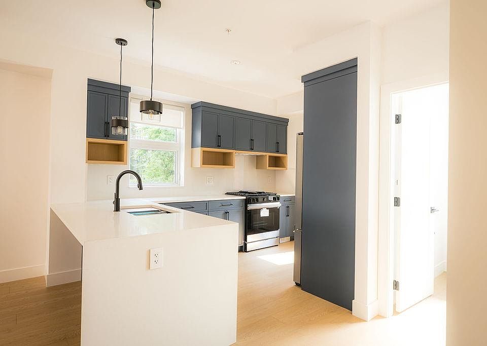 1st image of 7540 Briskham St #5
