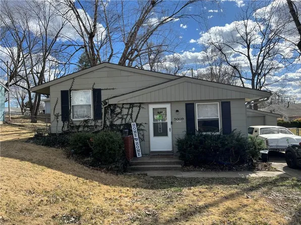 5009 NE 44th St, Kansas City, MO 64117