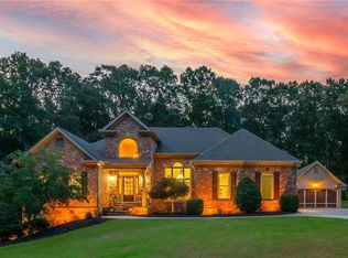 644 Herring Rd, Grayson, GA 30017