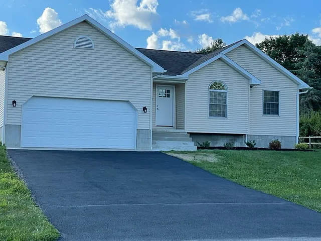 2577 Reservoir Rd — Photo 2