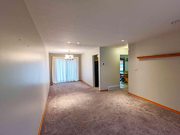 Open Floor Plan with Easy Access to the Back Yard