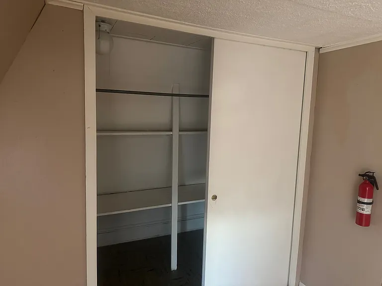 1942 Fairview Ave #2 — Photo 9