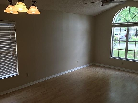 3rd image of 8715 Exposition Dr