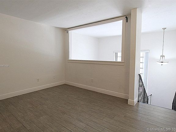 3rd image of 10901 N Kendall Dr APT 211