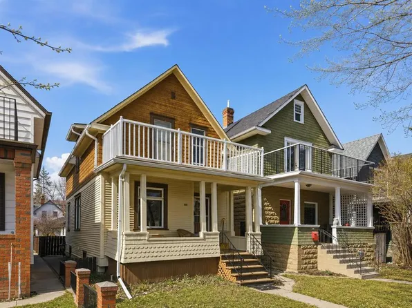 816 SE 3rd Ave NW, Calgary, AB T2N 0J4