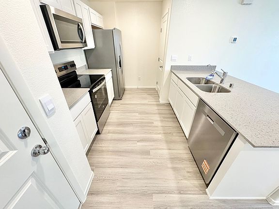 3rd image of 7376 Hayes Harbor Ct