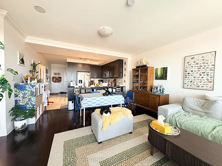 160 Macdonell St #1508 — Photo 14
