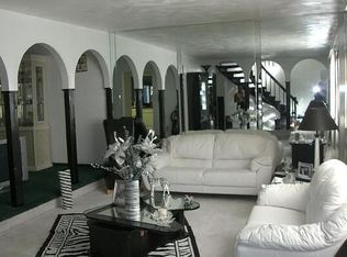 110 Hart Rd, Cherry Hill, NJ 08034