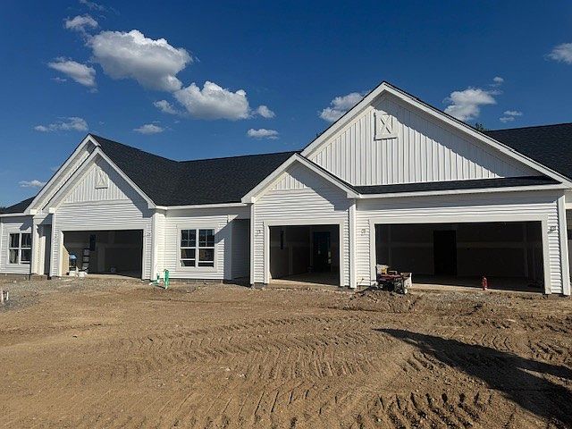 1st image of 69 Erie Ridge Dr