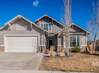 1206 W Legarreta Dr, Meridian, ID 83646