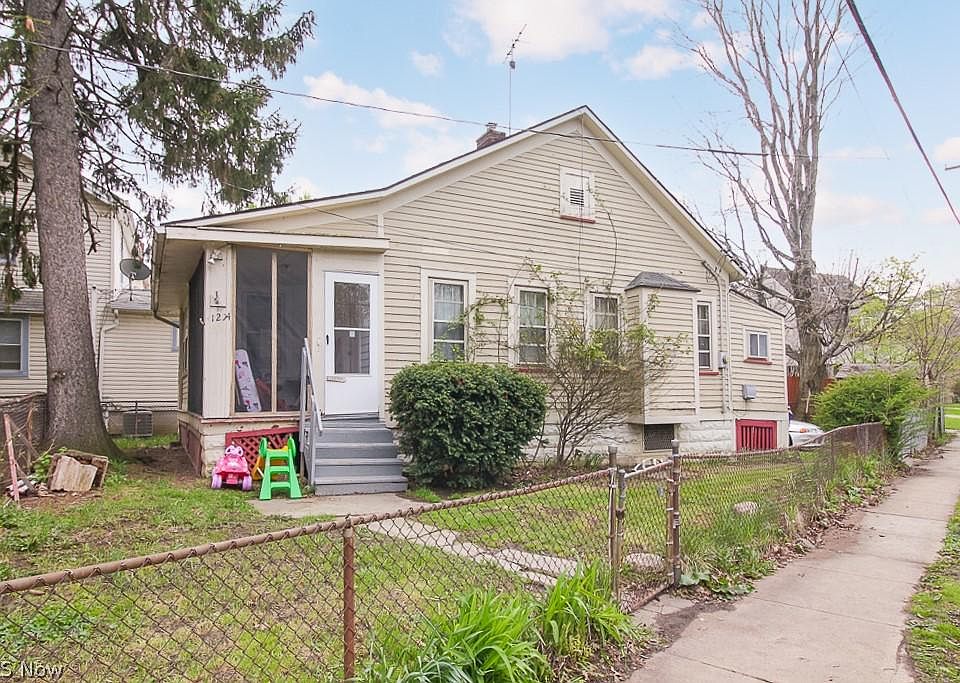 1st image of 1294 W 93rd St