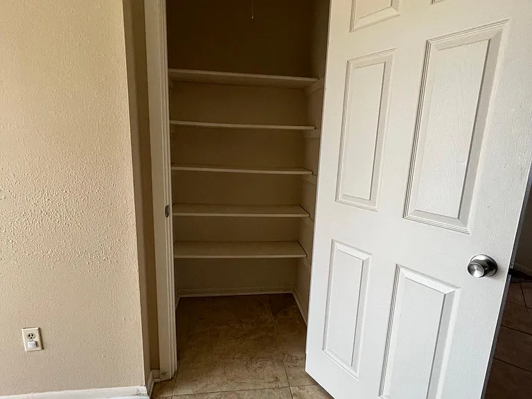 2110 Hunt Dr #D — Photo 7