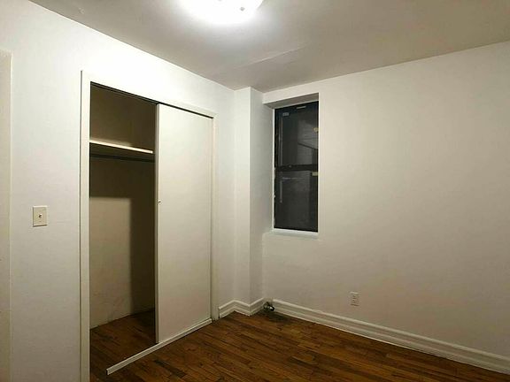 4th image of 548 W 50th St #C1rw
