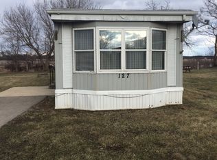 127 Foxglove Ln, Davis Junction, IL 61020