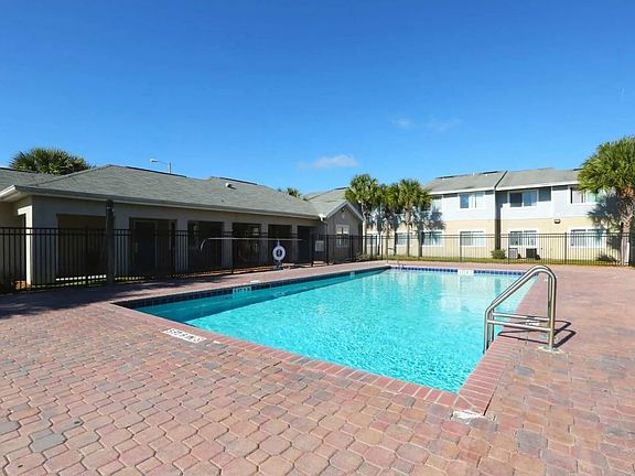 2nd image of 1512 Orchard Park Cir #7-101
