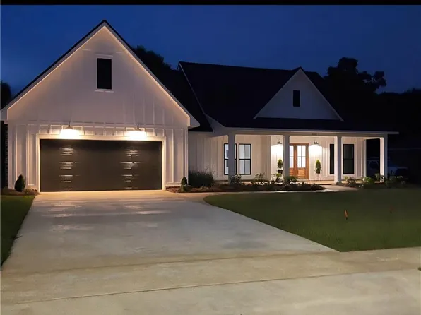 8980 Dawes Creek Dr, Theodore, AL 36582