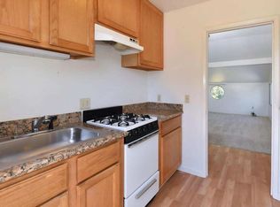 121 Pleasant Ave, Santa Rosa, CA 95403