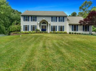 19 Arrowshead Cir, Jackson, NJ 08527