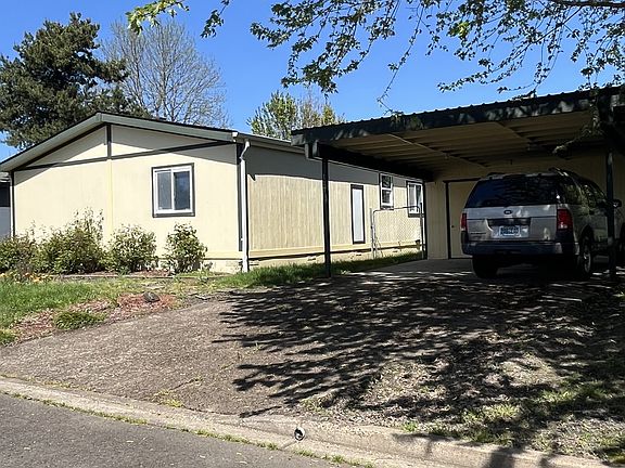 2nd image of 1170 SW Marie Dr