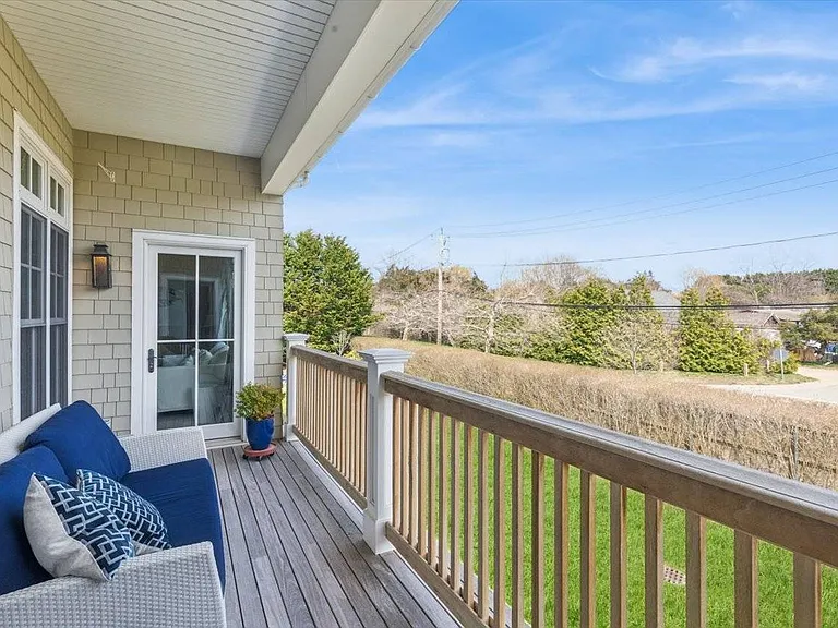 404 High Pond Ln — Photo 24