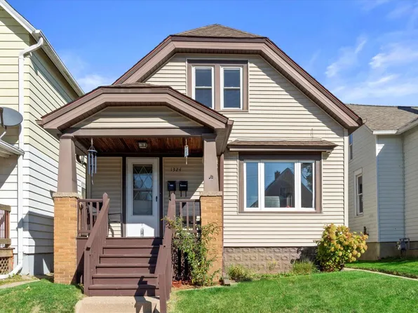 1324 Milwaukee AVENUE, South Milwaukee, WI 53172