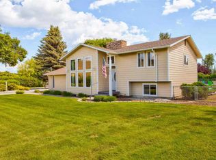 10420 E Upriver Dr, Spokane, WA 99206