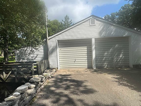 2nd image of 87 Riverside Ave