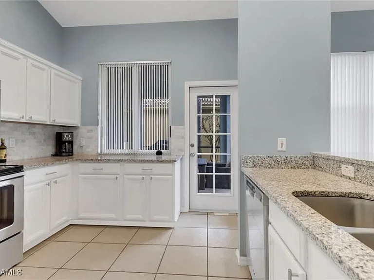 9521 Mariners Cove Ln — Photo 5