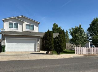 681 SE D St, Culver, OR 97734
