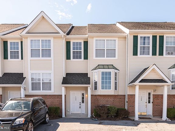 3rd image of 122 Nicoles Ct #152