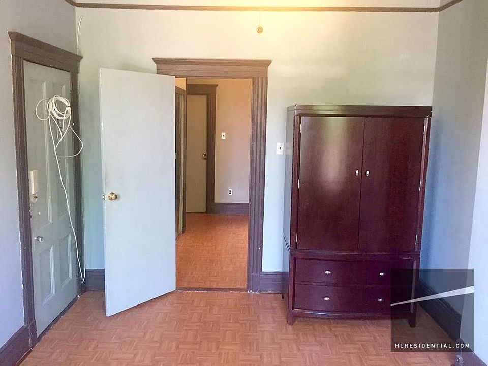 1st image of 2436 41st St APT 1