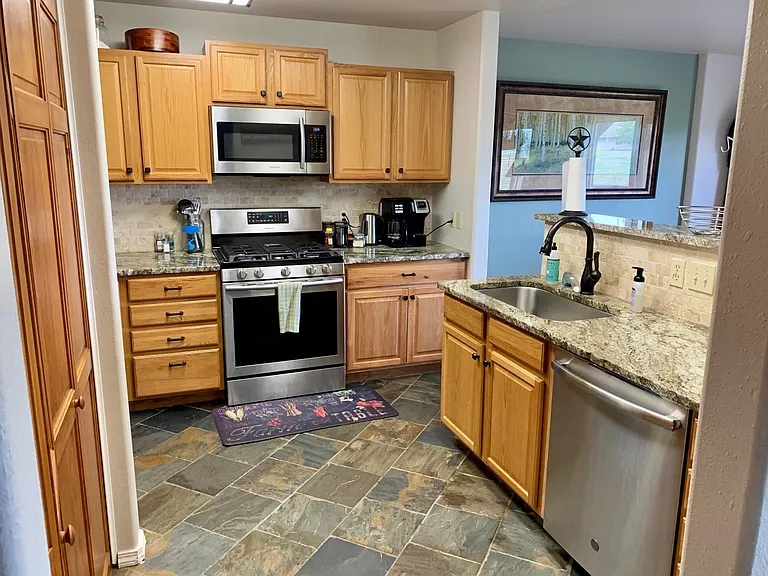 61 Lakeside Dr — Photo 13