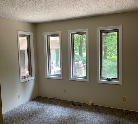 5th image of 1301 W Westbrook Dr