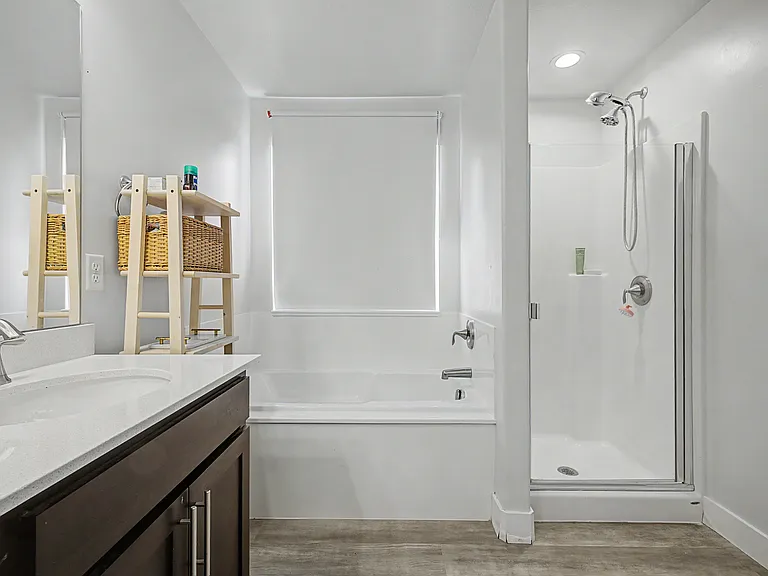 1529 W Stone Gate Dr — Photo 13