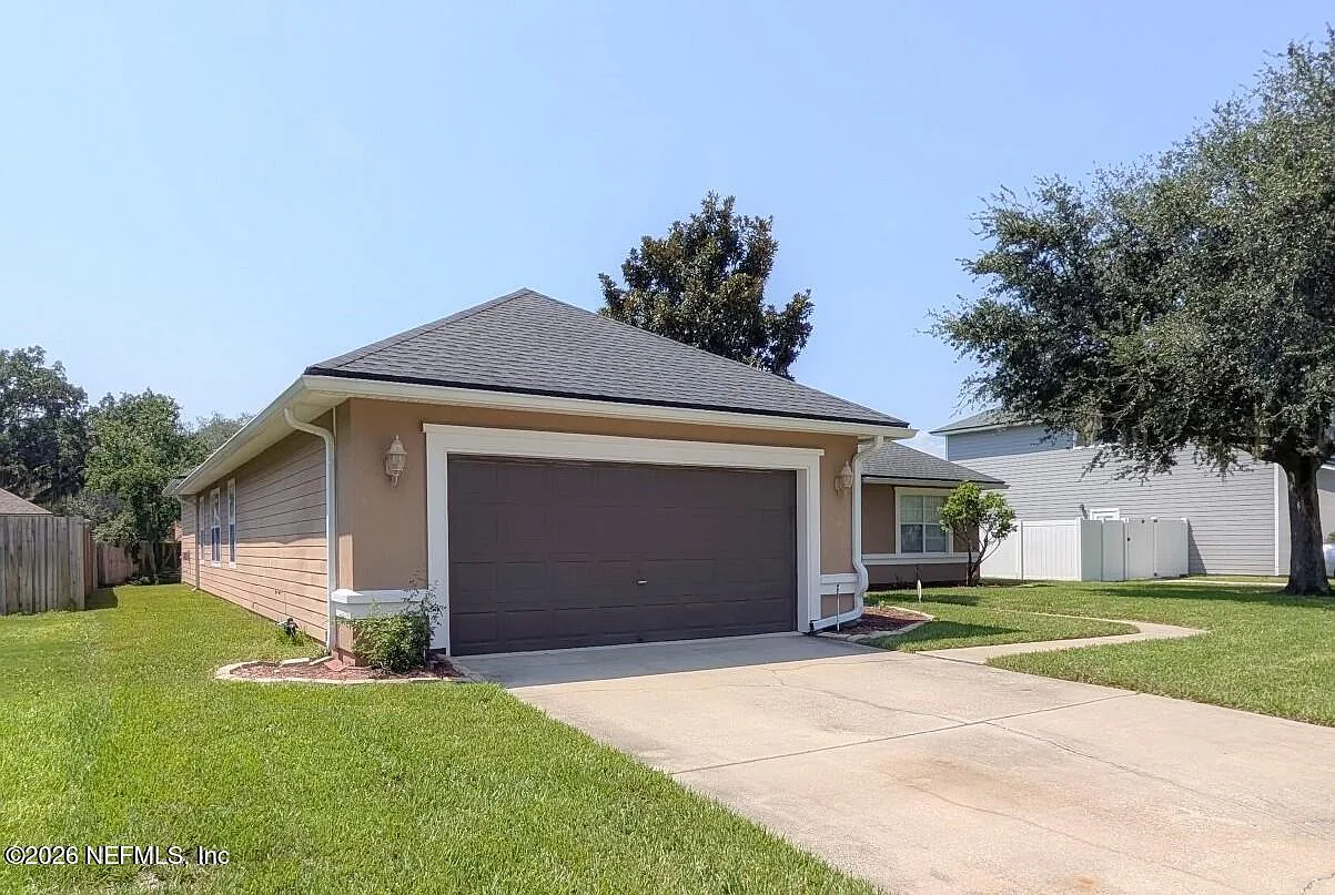4 bed, 2.5 bath, 2889 sqft, $2,600 — Photo 4