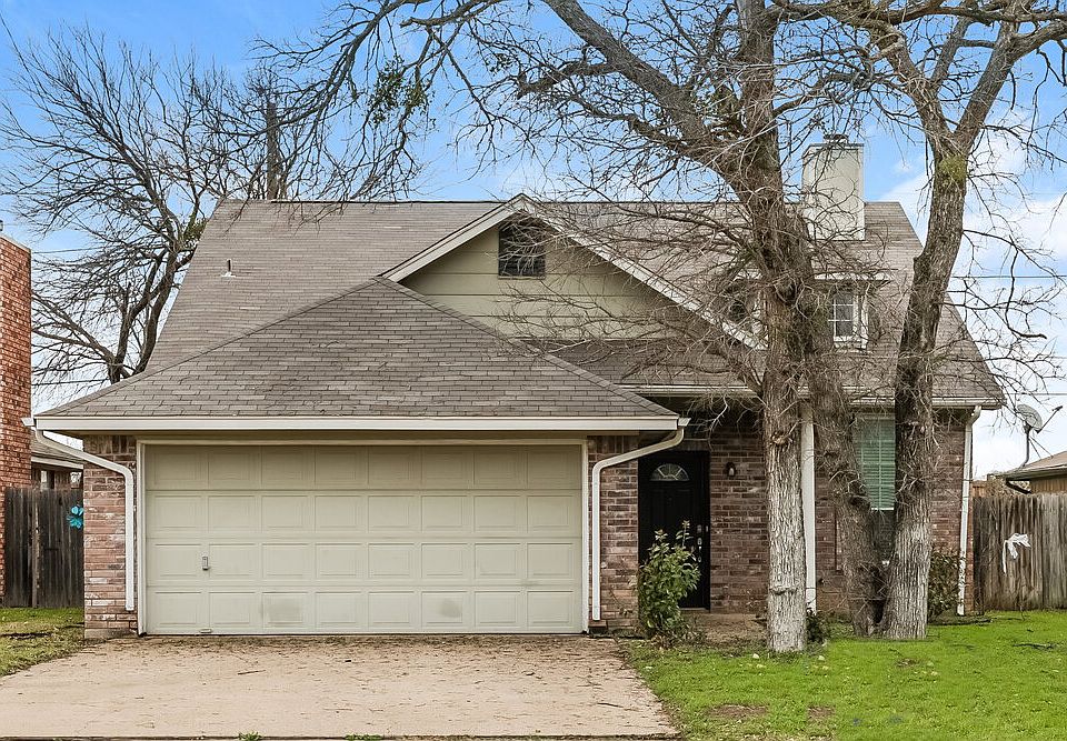1st image of 1316 Ivy Creek Dr