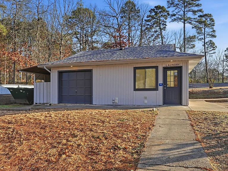 Remodeled AND Affordable Heber Springs Apartments. — Photo 20
