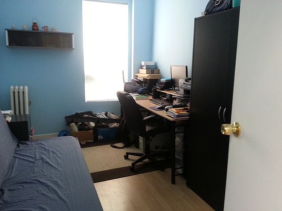 5th image of 208 Bay 22nd St APT D3