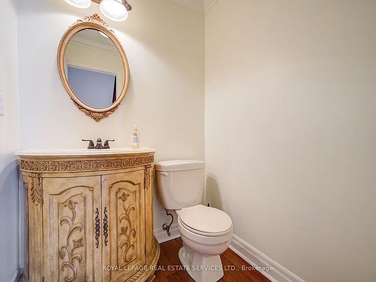 115 Saint Lawrence Dr — Photo 19