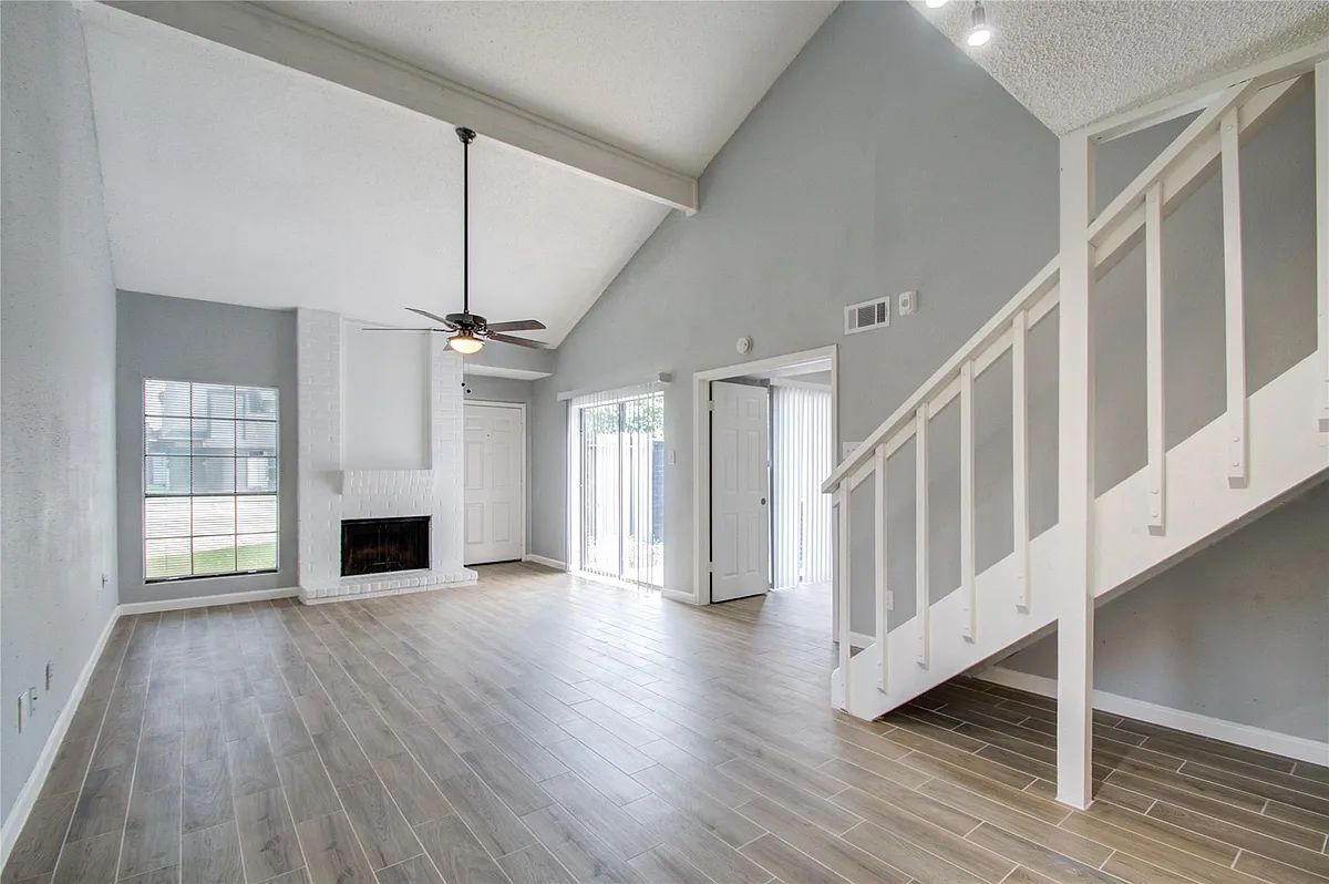 Building Photo - 810 Dunson Glen Dr #404