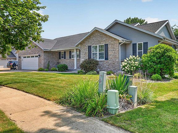 2nd image of 1038 Summerhill Dr