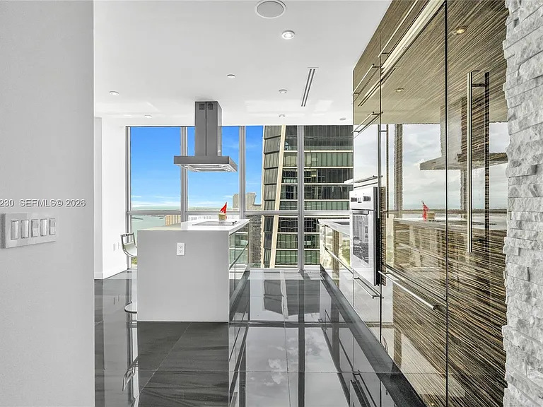 1100 Biscayne Blvd #6001 — Photo 6