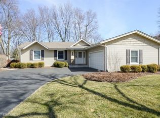 1820 Clyde Dr, Naperville, IL 60565