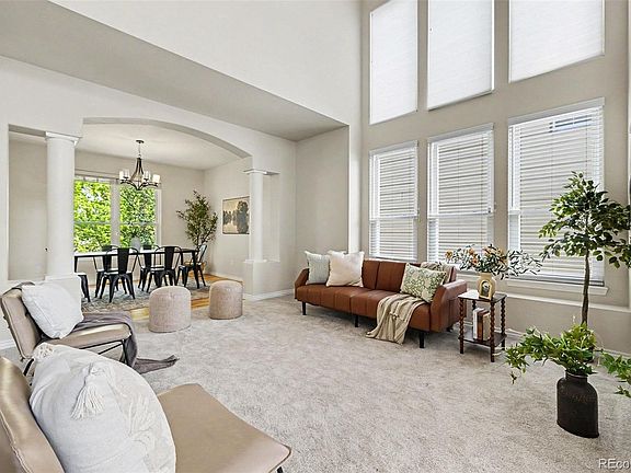 4th image of 59 Burgundy Drive