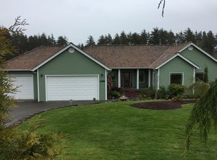 1142 SW Pine Dr, Warrenton, OR 97146