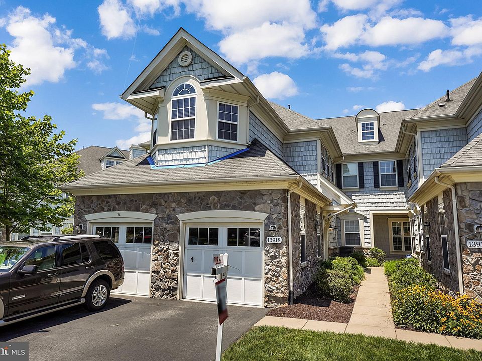 1st image of 13918 Greendale Dr