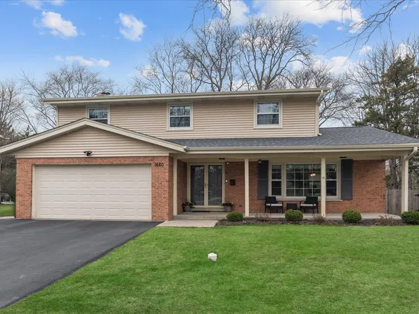 1680 Dartmouth Ln, Deerfield, IL 60015